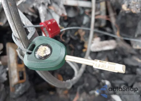 1999 Jaguar Xk8 из США, поврежденный, VIN SAJGX2048XC032746